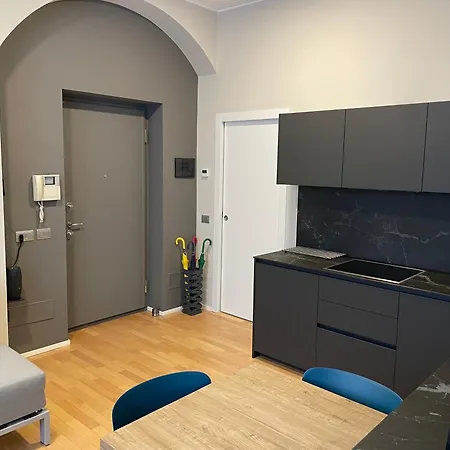 Modern Flat Historical Center Colonne San Lorenzo Navigli Apartamento