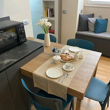 Modern Flat Historical Center Colonne San Lorenzo Navigli Apartamento Milán