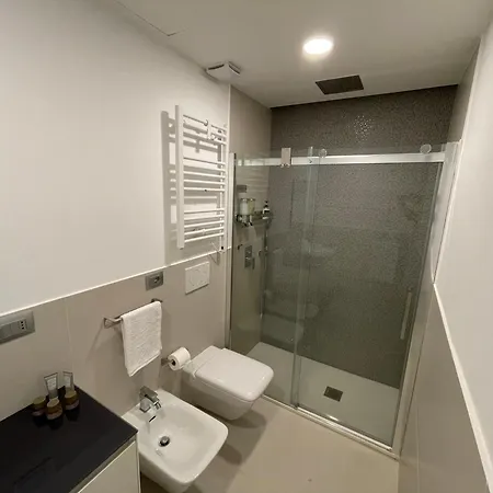 Modern Flat Historical Center Colonne San Lorenzo Navigli Apartamento *